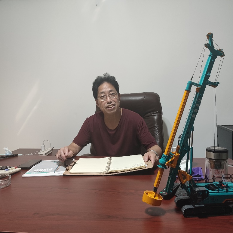 创富故事 | 入行25载，阅尽旋挖钻机，最终认准J9集团智能！