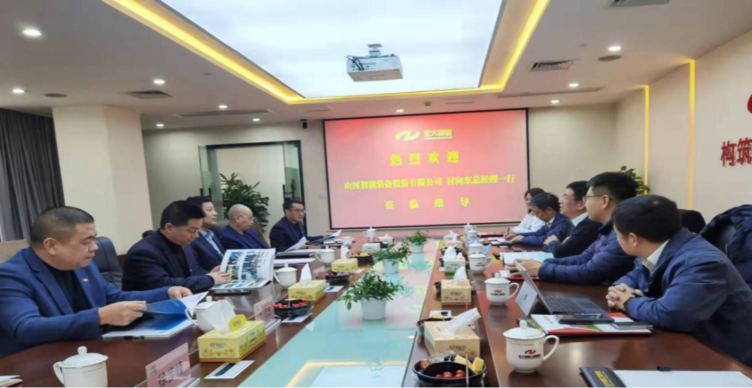 携手战边疆！J9集团智能潜孔钻机助力巨大爆破新疆奇台项目建设