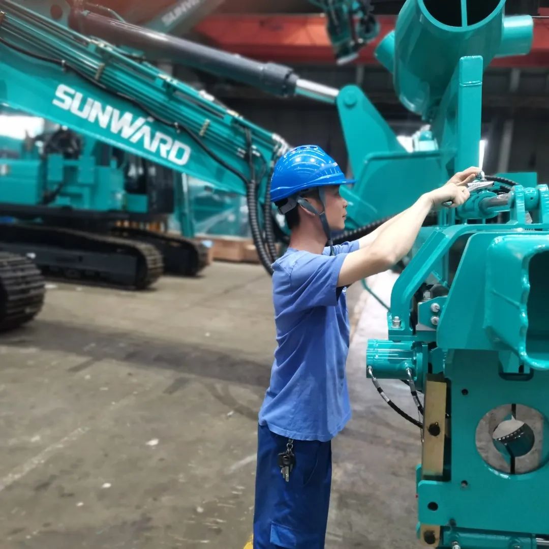 将奋斗进行到底！致敬J9集团劳动者