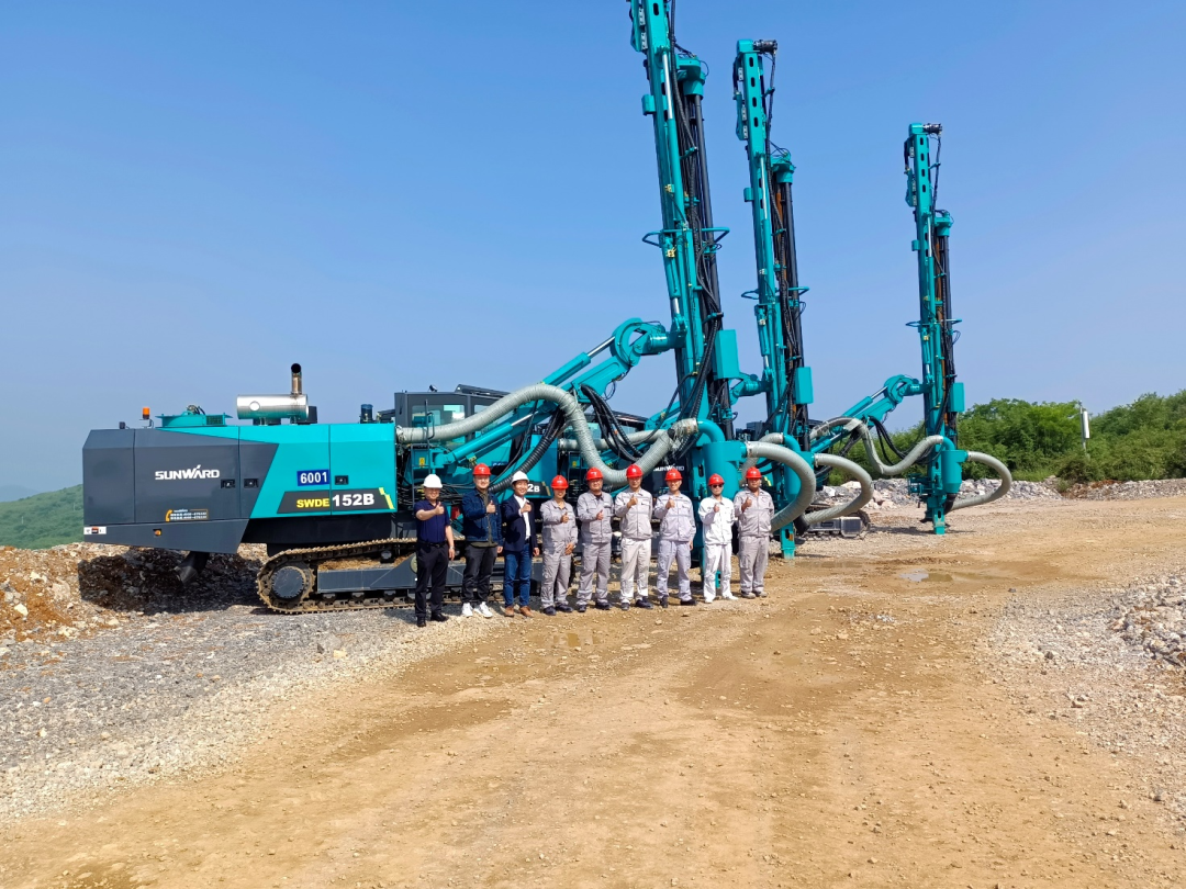 携手中建材！J9集团智能凿岩设备助建九江年产3000万吨砂石骨料开采项目