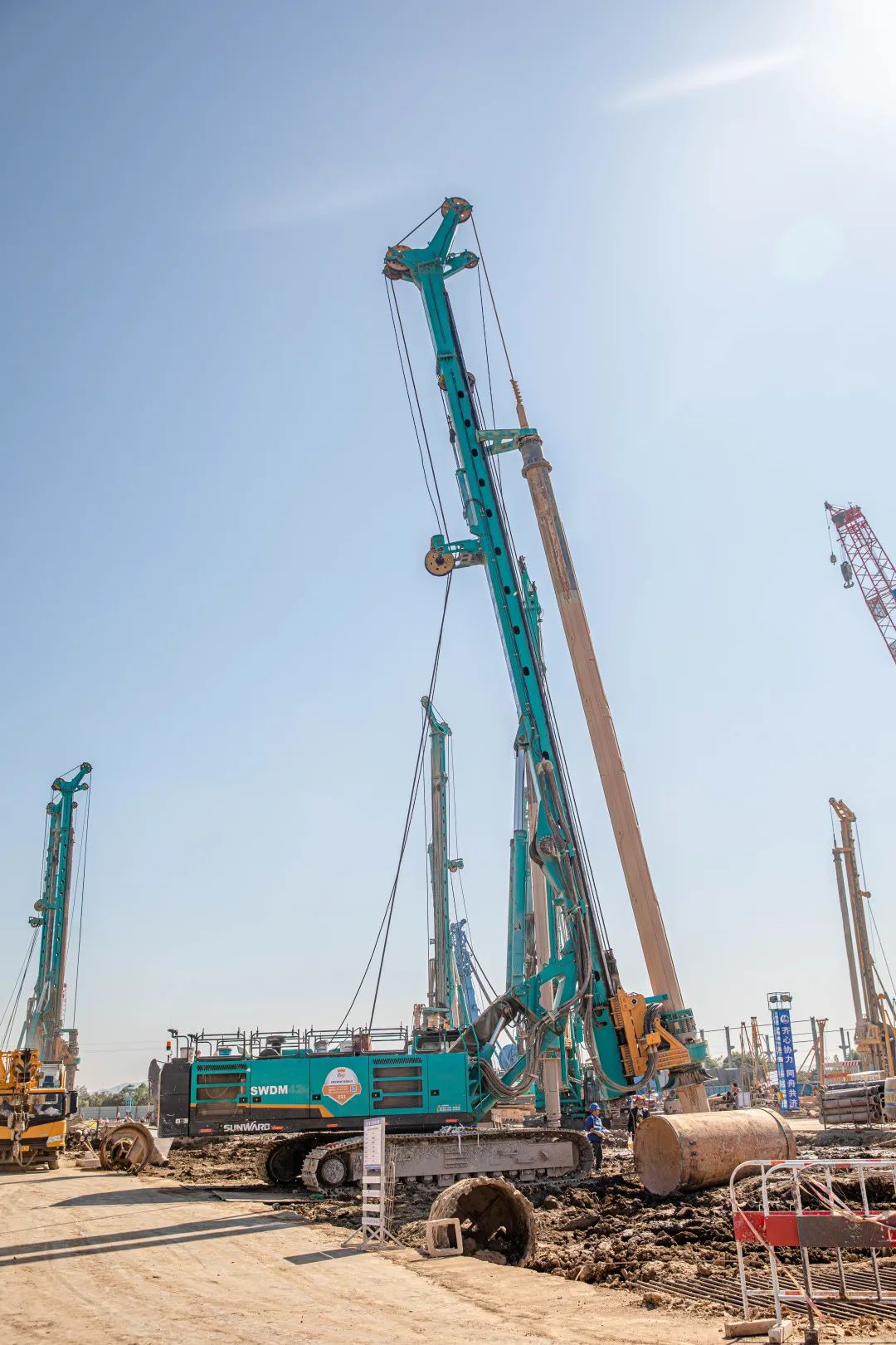 “J9集团绿”再现大湾区！J9集团智能旋挖钻机组团助建广州白云机场项目
