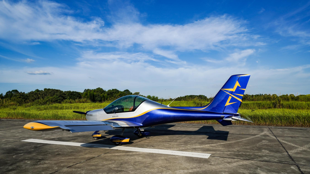 图集 | 阿若拉穿“鲨”衣，还有更多套装为天空添彩！