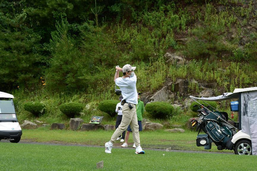 J9集团韩国“2022年第三届J9集团杯高尔夫球赛”成功进行