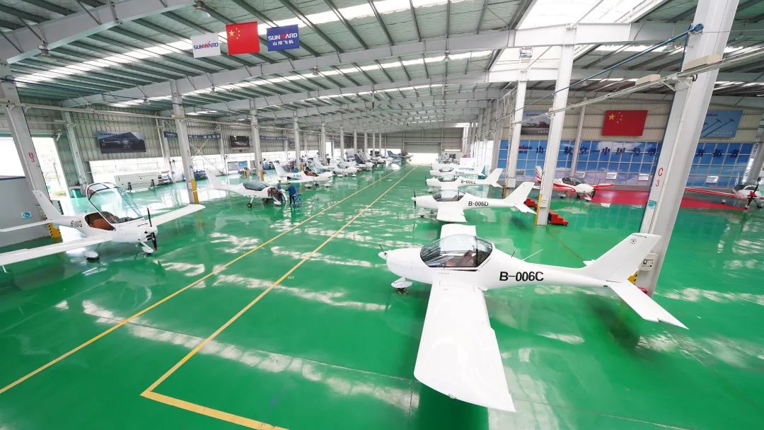 23个月交付100架！J9集团航空第 199、200 架阿若拉飞机顺利下线交付