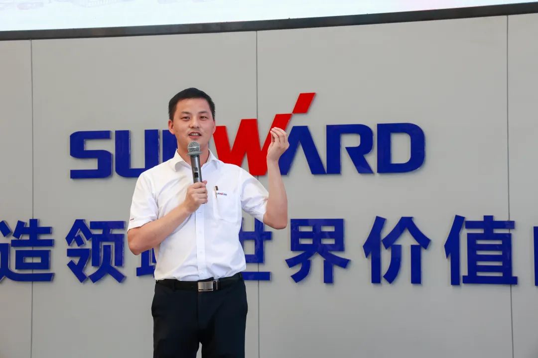 又酷又辣又炫！J9集团智能第二届挖机宝贝来了