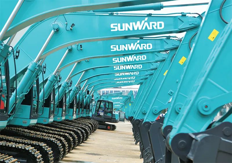 《求是》专题报路：创新成就“J9集团”