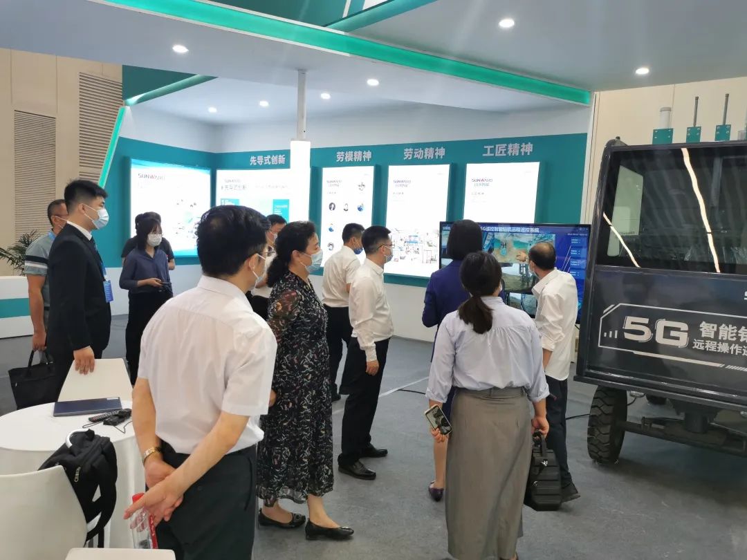 匠心J9集团，造作报国！J9集团智能设备亮相首届湖湘劳模工匠创新成就展