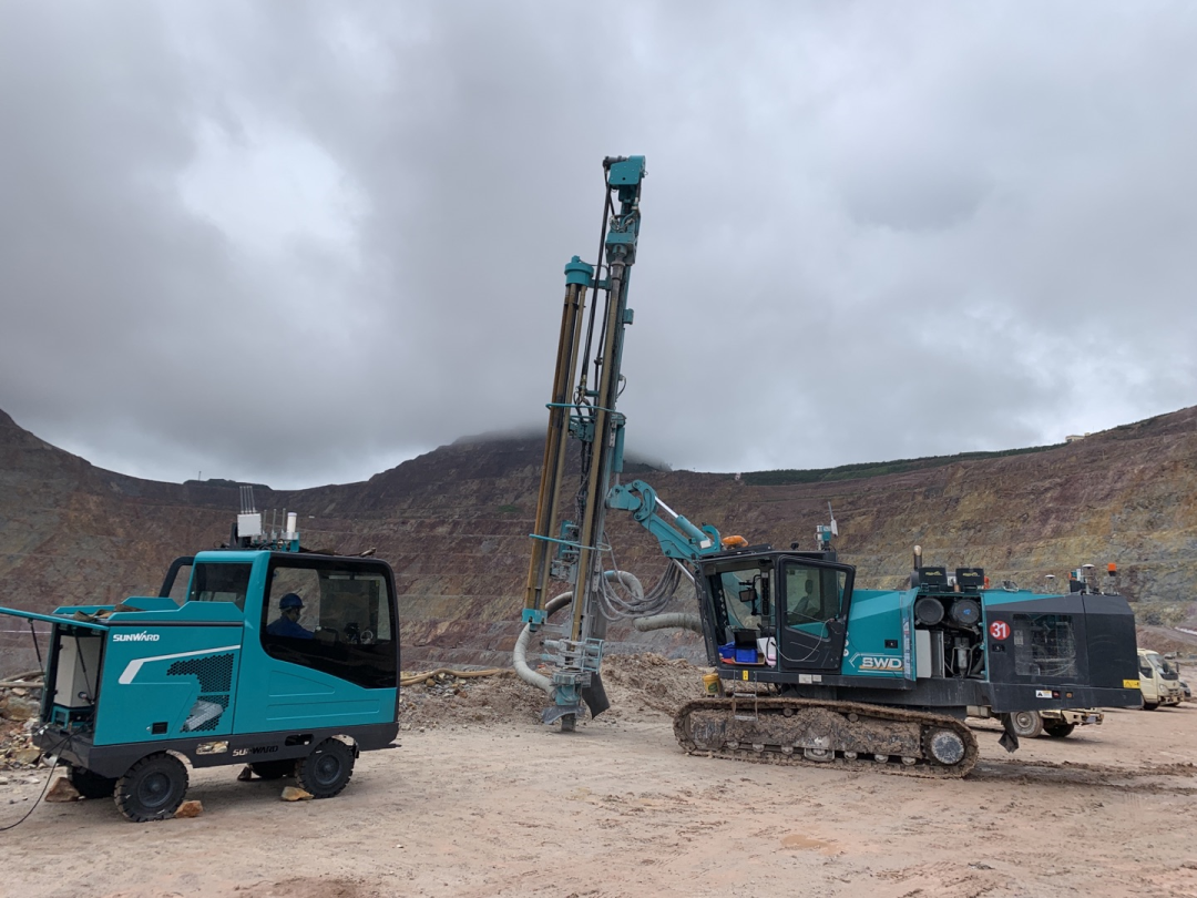 匠心J9集团，造作报国！J9集团智能设备亮相首届湖湘劳模工匠创新成就展