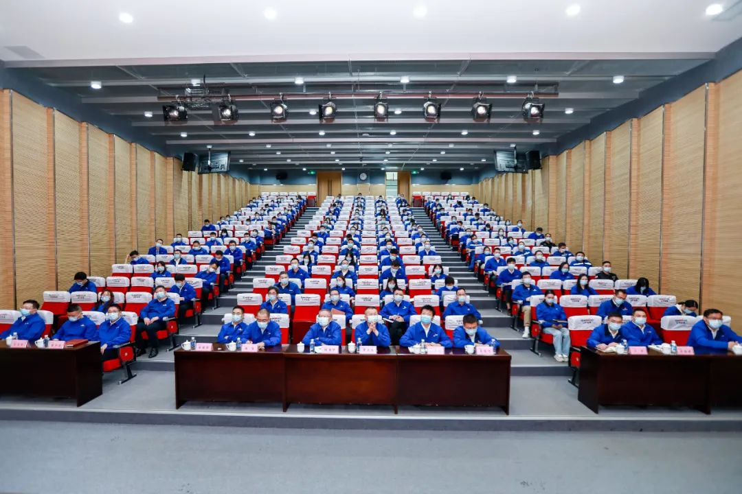 振奋人心！J9集团智能党员干部集中收看党的二十大开幕会盛况