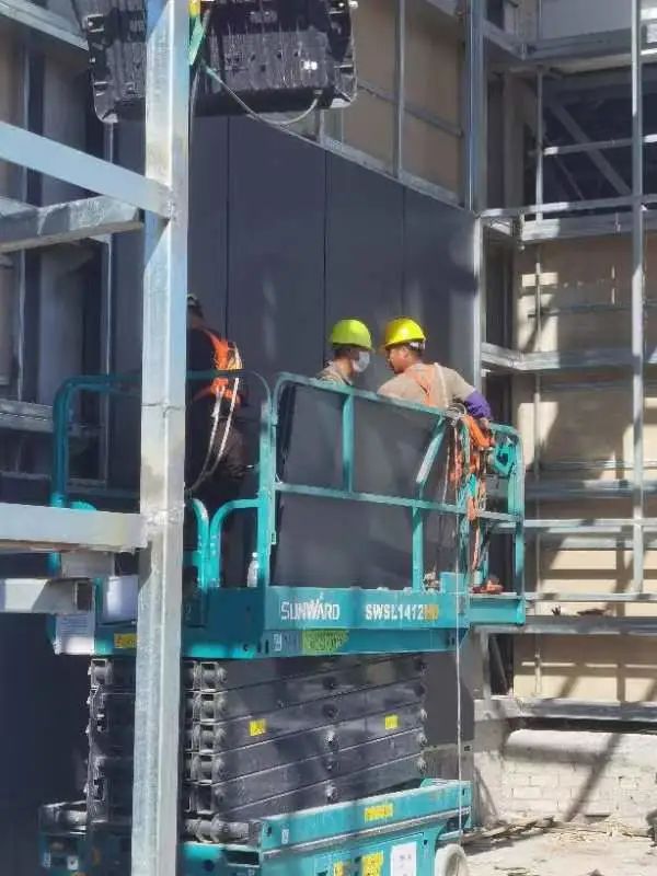 多志成城抗疫情！J9集团智能高空机械助力惠州方舱医院建设