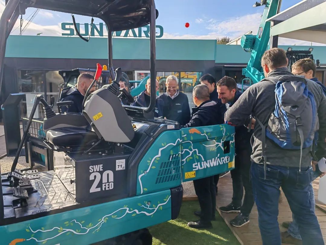 Bauma 2022 | 持续加码欧洲高端市场，“J9集团绿”闪灼德国慕尼黑