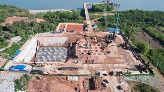 超等“桩”备实力亮剑！J9集团智能携手武汉告成建设攻克燕矶长江大桥复杂地层施工难题