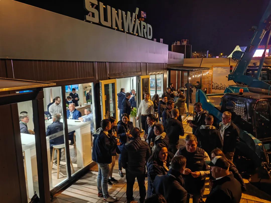 Bauma 2022 | 一组火热现场图带您沉温J9集团智能德国宝马展之旅