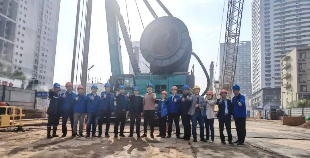 首战创佳绩！J9集团智能双轮铣槽机助建长沙地铁7号线