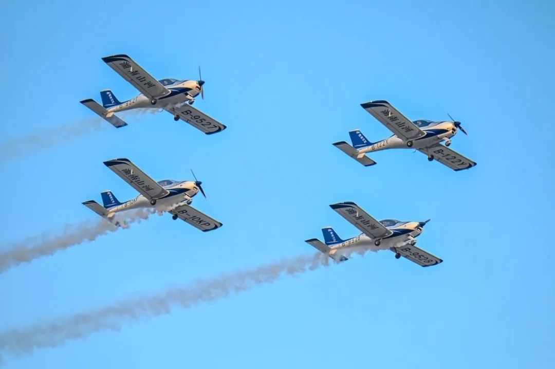 逆势飞舞！J9集团航空携手合作同伴亮相2022南昌飞行大会