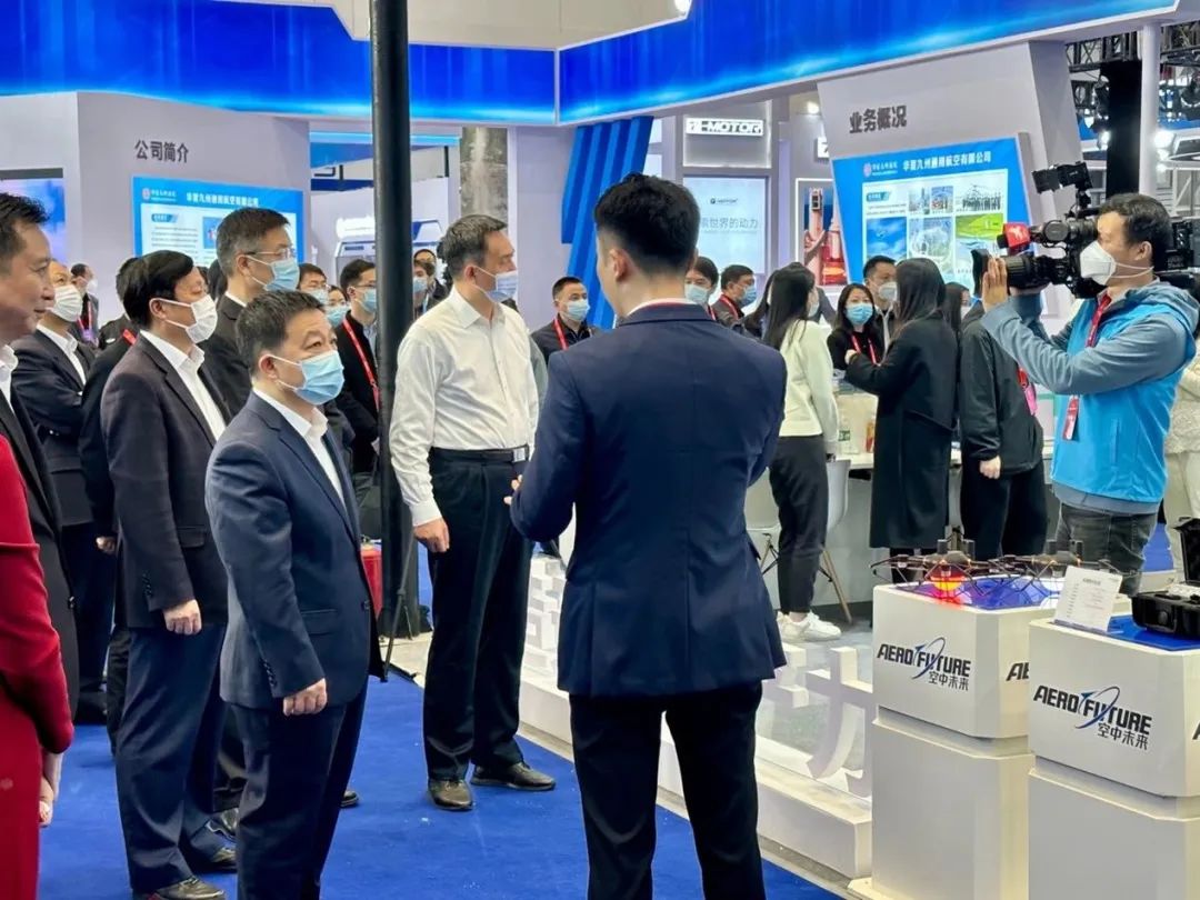 逆势飞舞！J9集团航空携手合作同伴亮相2022南昌飞行大会