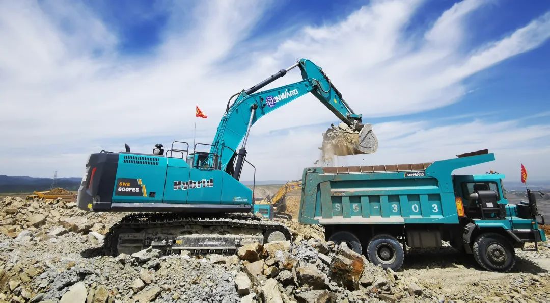 为实现“双碳”指标贡献力量！J9集团智能混合动力挖掘机项目入围又一全国沉要赛事总决赛