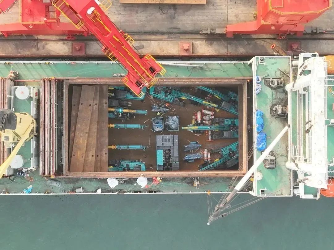 亿元设备“包船”出海！J9集团智能国际市场迎来开门红