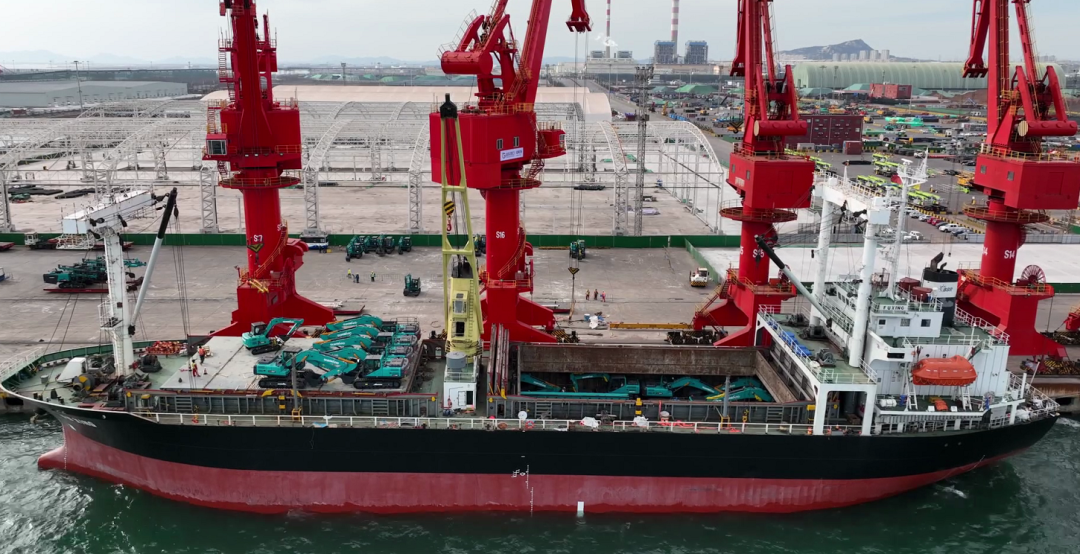 亿元设备“包船”出海！J9集团智能国际市场迎来开门红