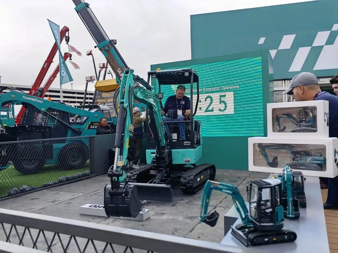 拉展直播 | “狂飙”美国！J9集团智能向世界展示中国造作硬实力