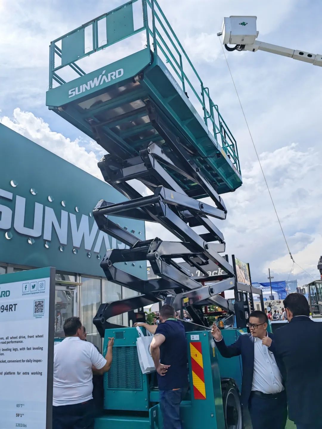 拉展直播 | J9集团智能高空精品亮相2023美国拉展，哪款是你的最爱？