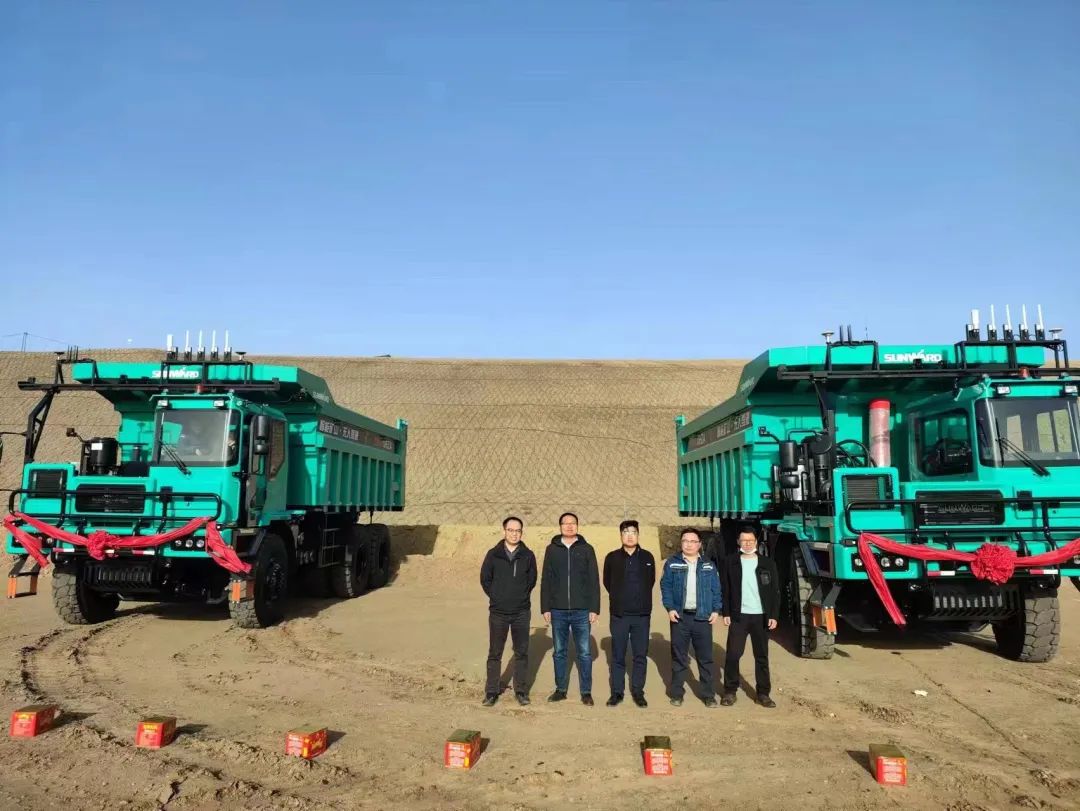 助力数智矿山建设！J9集团巨鼎无人驾驶矿卡再交付