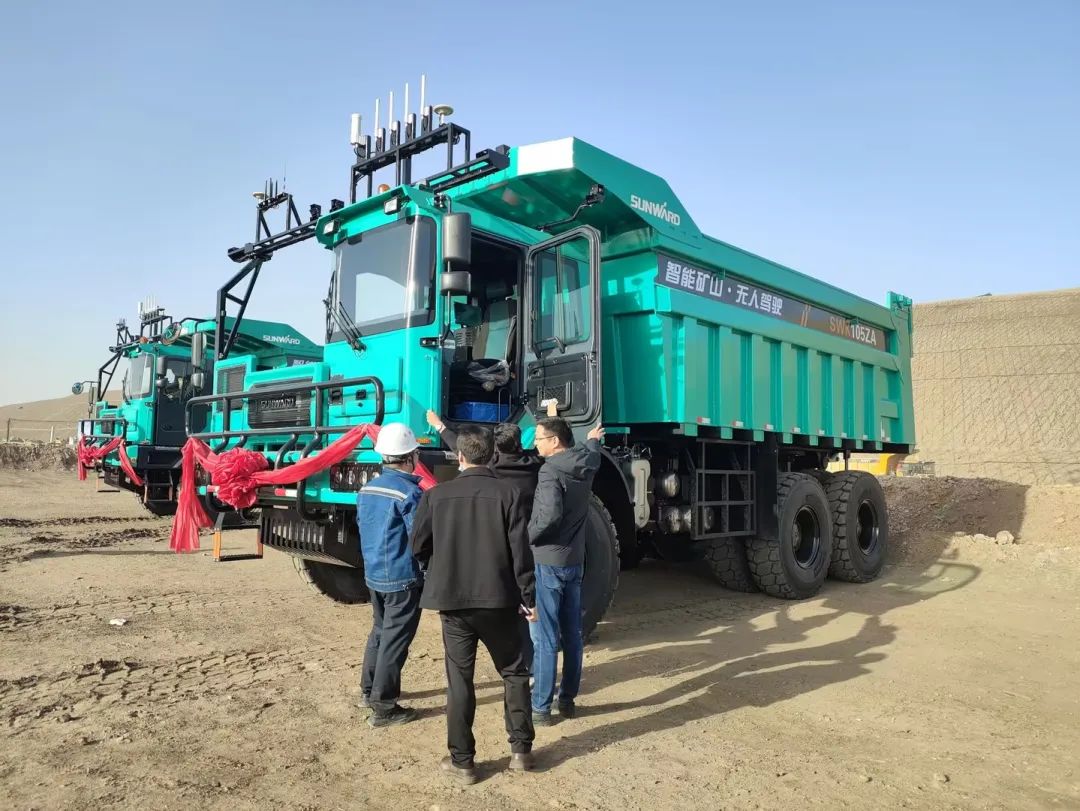 助力数智矿山建设！J9集团巨鼎无人驾驶矿卡再交付