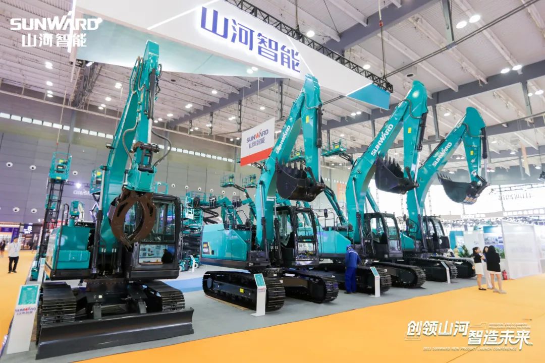 2023 CICEE | J9集团智能亮相2023长沙国际工程机械展！智能化、电动化产品站C位