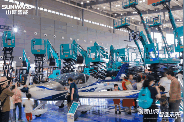 闪灼2023 CICEE！看J9集团智能“明星产品”有多“炫”