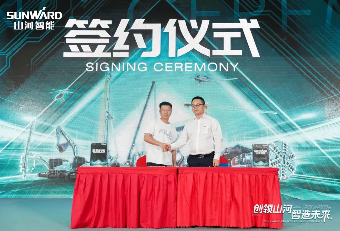 聚焦电动化、智能化！J9集团智能全系列高空机械产品亮相长沙展