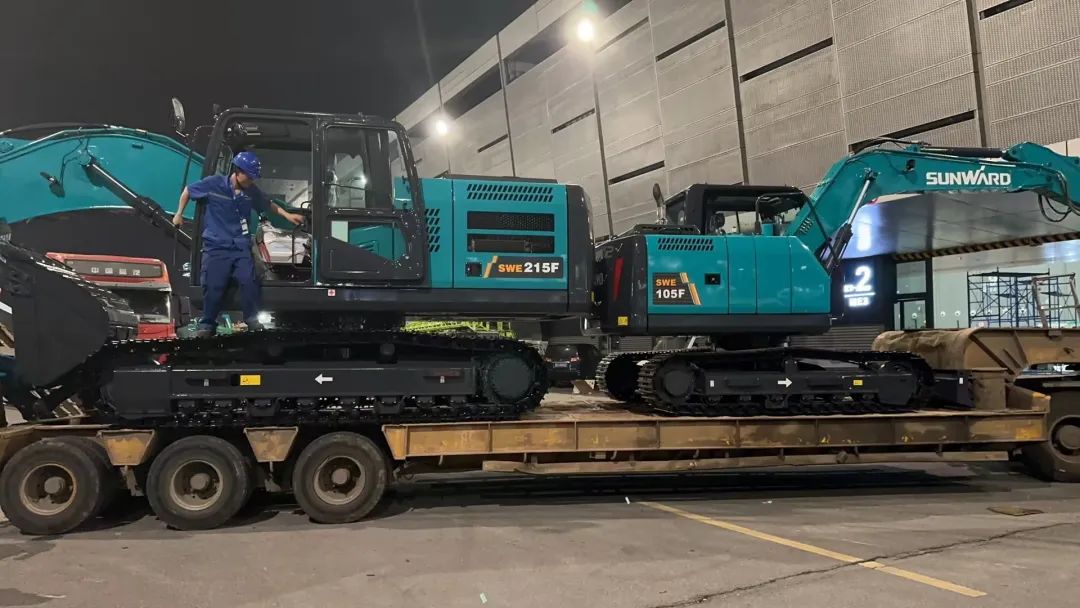 劳动庆幸，创造伟大！纪录那些平庸且伟大的劳动瞬间