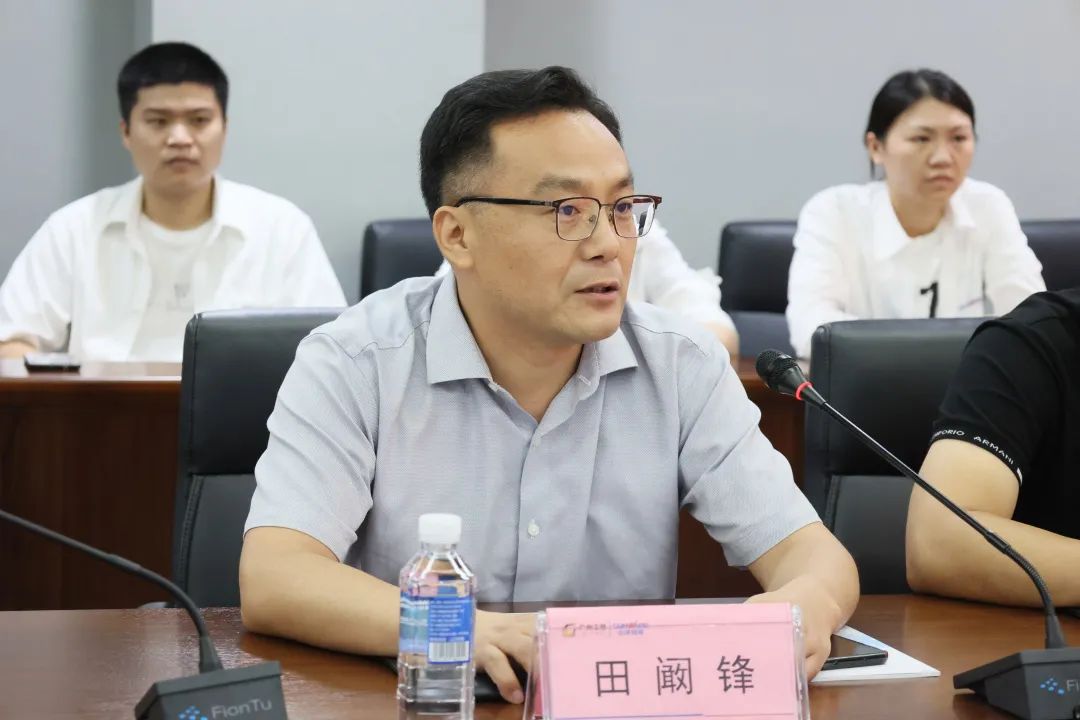 携手开启绿色转型之路！J9集团智能&南京盖百氏增程式电动旋挖钻机签约典礼成功进行