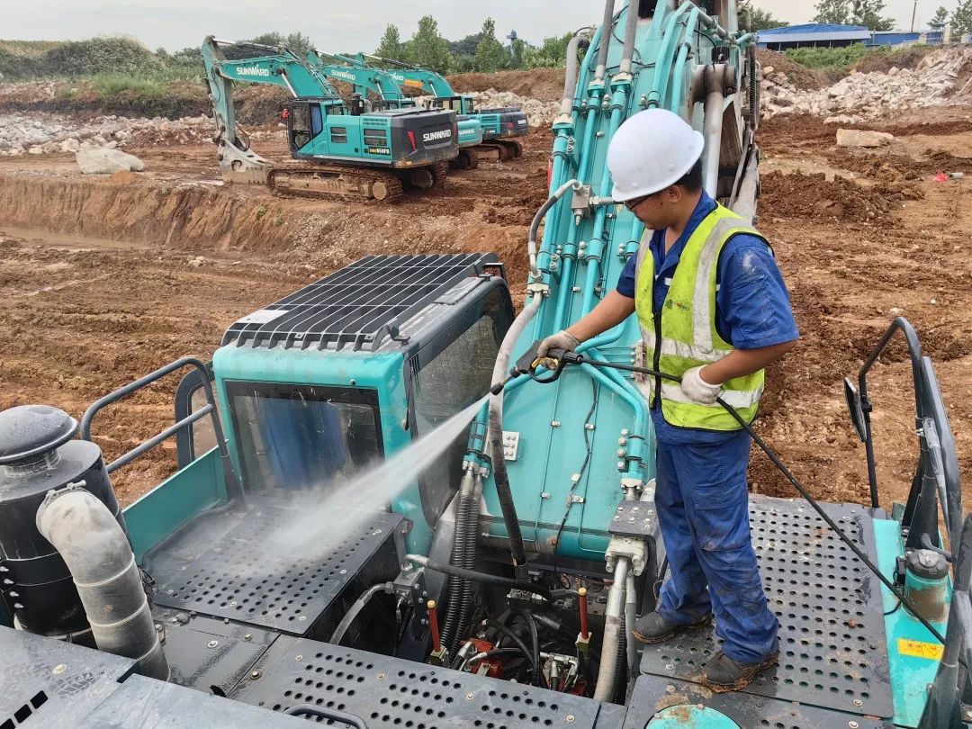 品质J9集团，用心服务！J9集团智能挖掘机2023年服务万里行正式出征