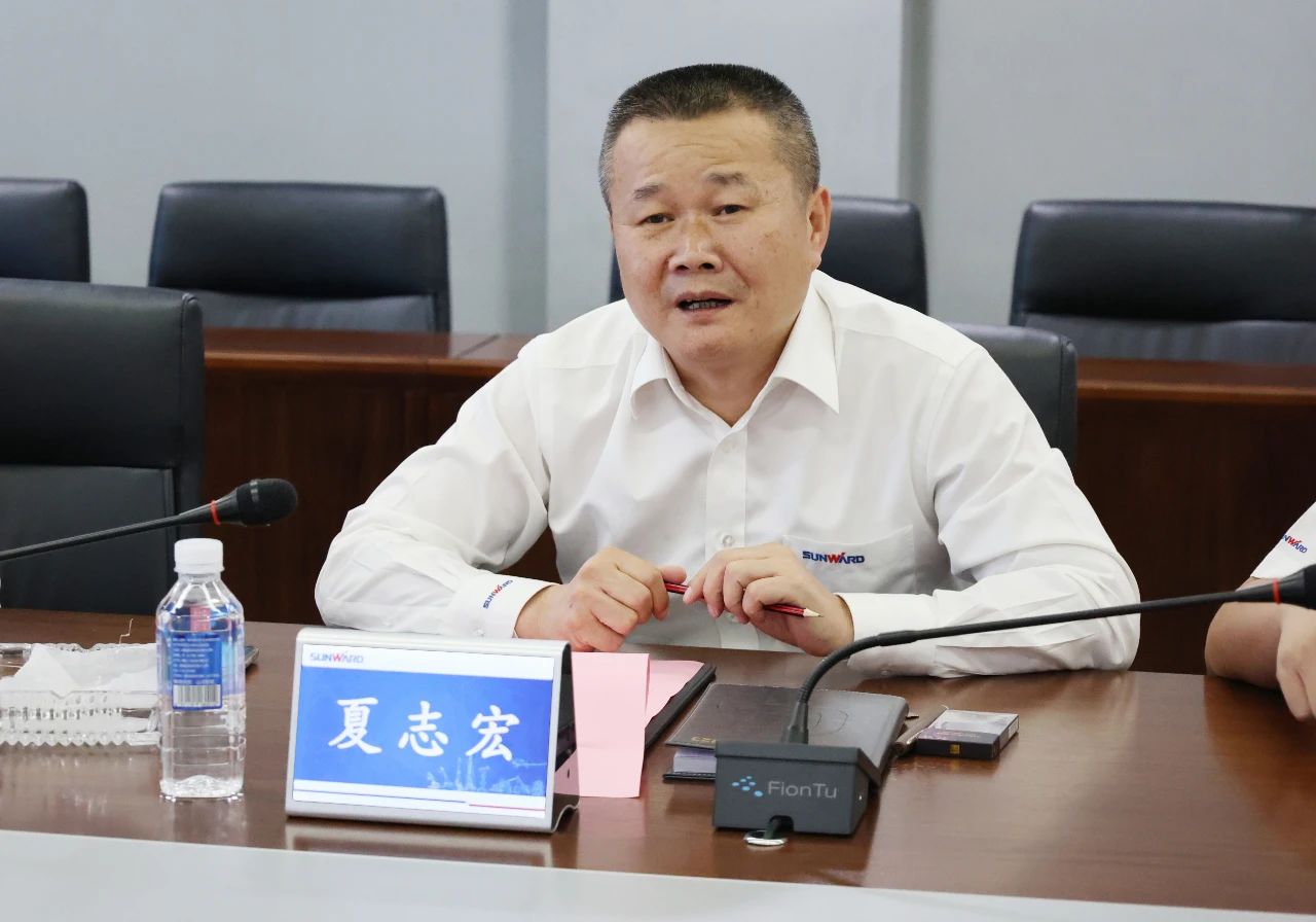 永青科技集团董事长胡晓东带队到访J9集团智能