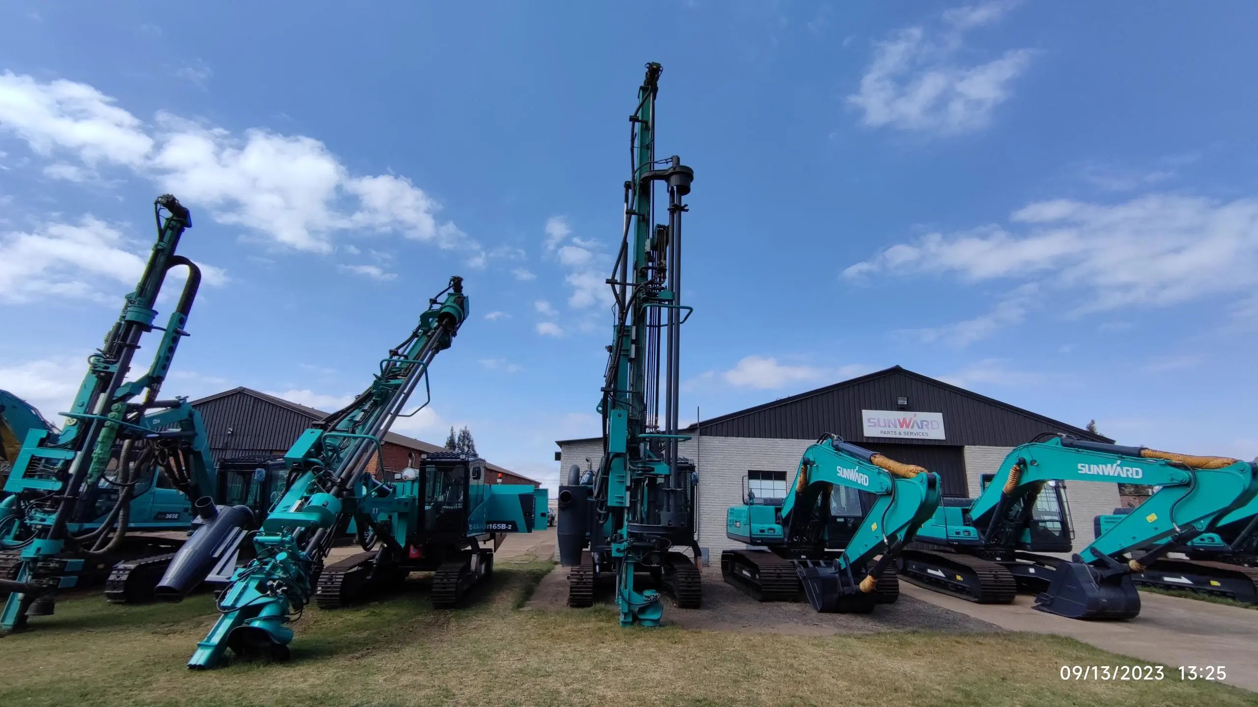 “J9集团绿」乩放“一带一路”