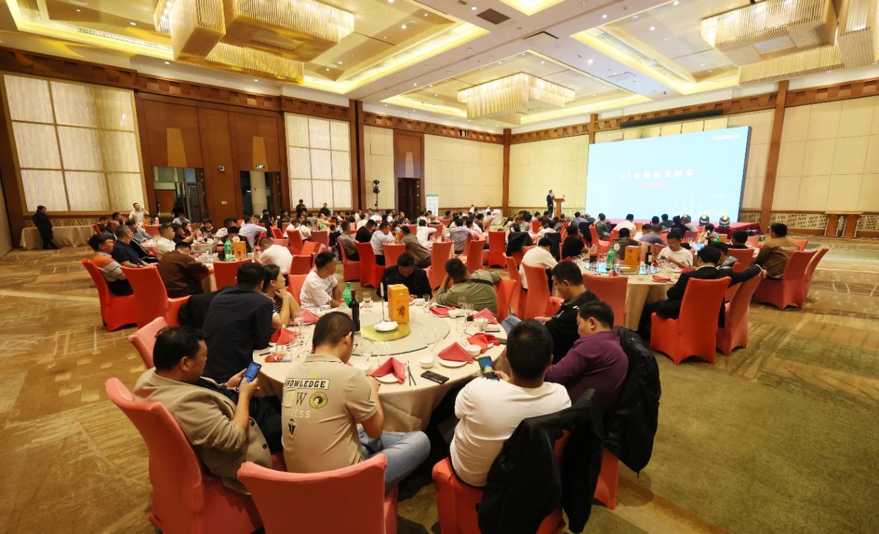 精品出击，闪灼魔都！J9集团智能全系列高空机械亮相2023亚洲国际高空展