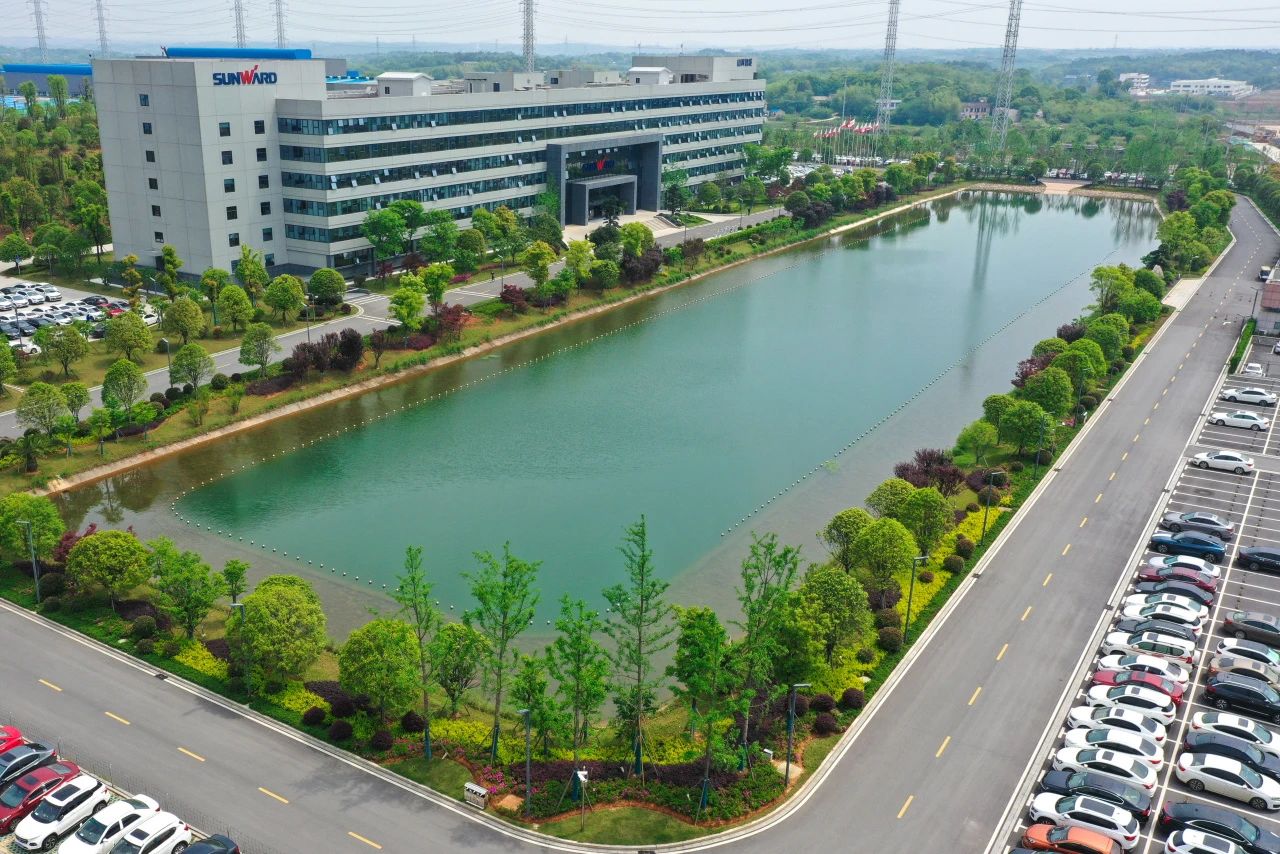 全国节水办主任蒋牧宸调研J9集团智能节水工作