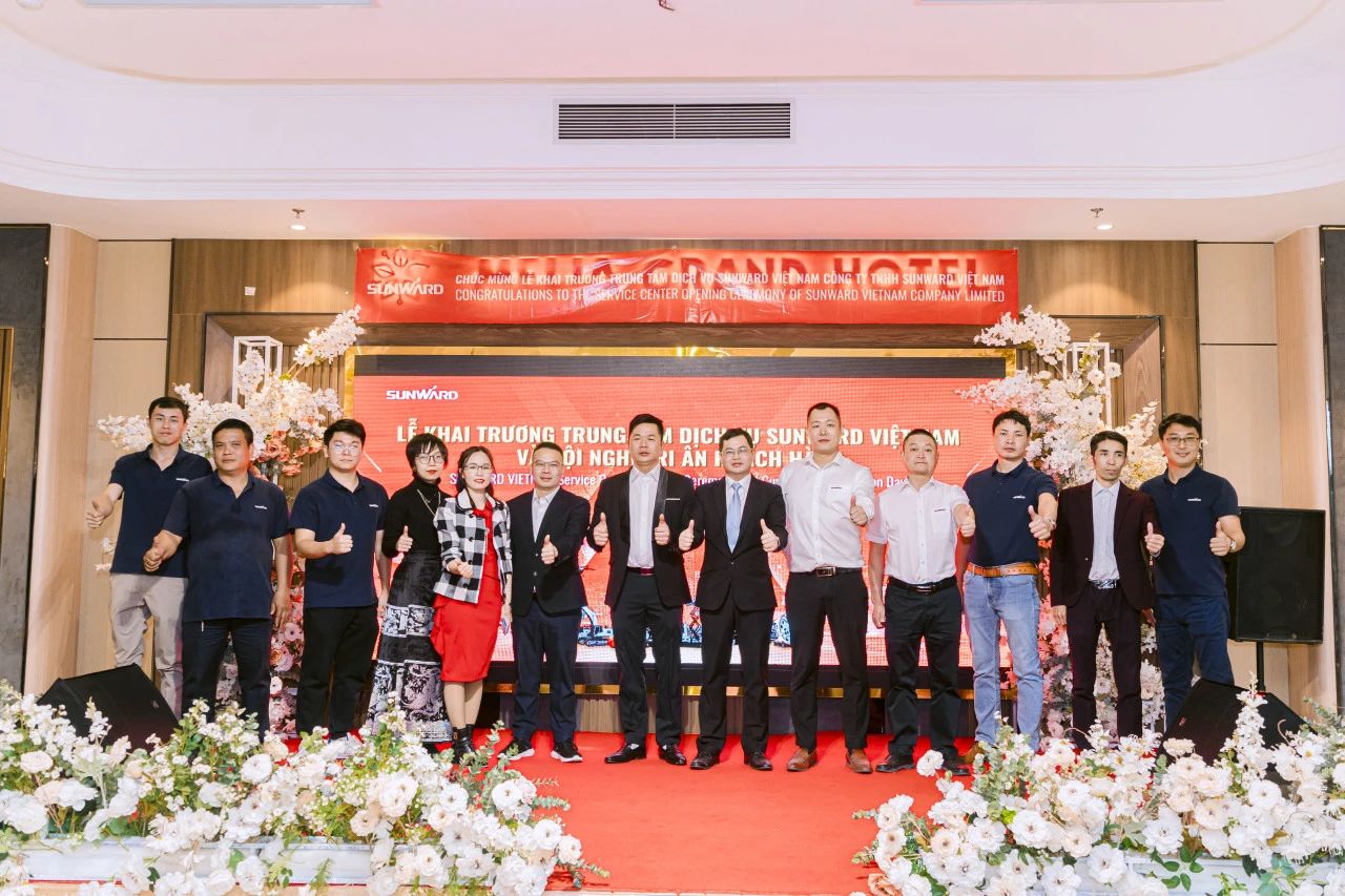 打造新标杆！J9集团智能越南保险中心开业典礼暨客户答谢会圆满进行