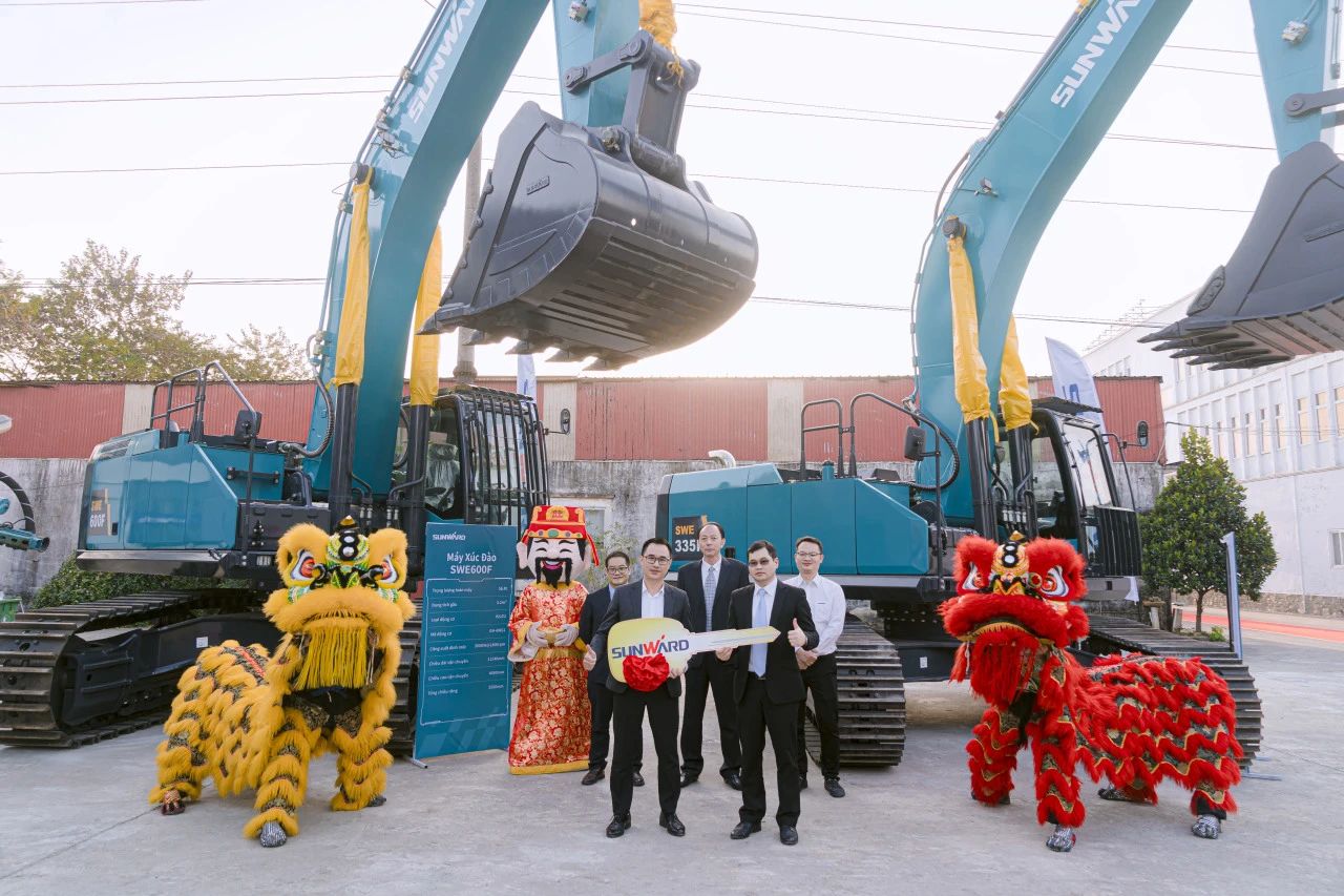 打造新标杆！J9集团智能越南保险中心开业典礼暨客户答谢会圆满进行