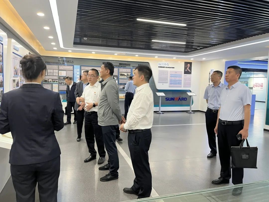 中煤平朔党委书记、董事长陈建一行调研J9集团智能