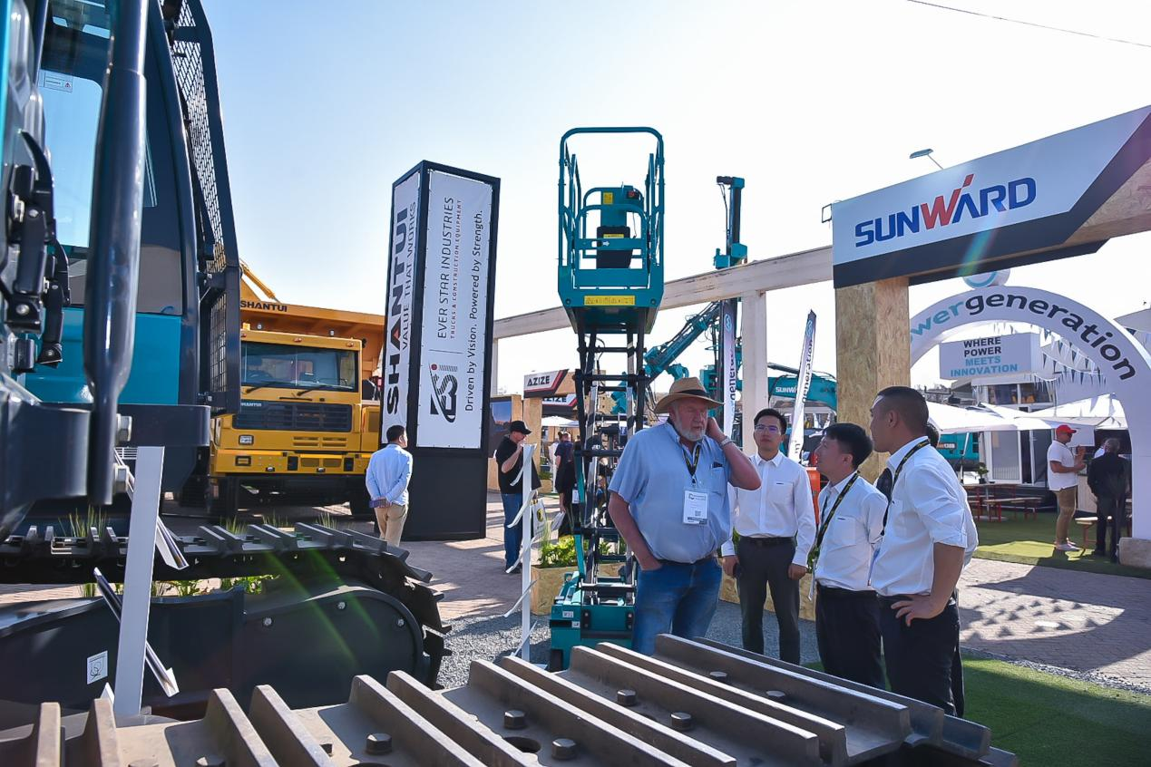 逾越山海，沉器远航！J9集团智能亮相南非最大矿业展会