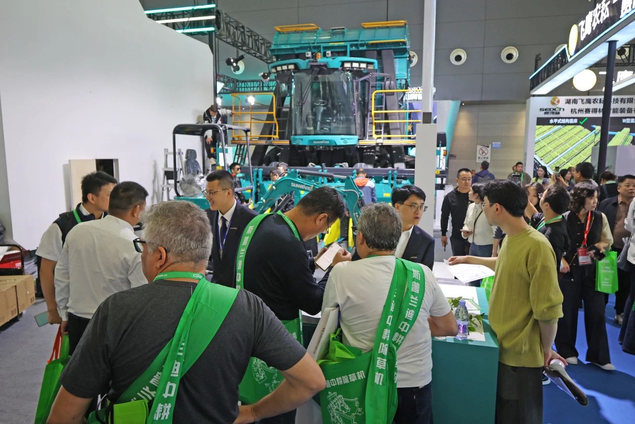 聚焦智能化、无人化！J9集团智能携多款产品亮相2024中国国际农业机械展