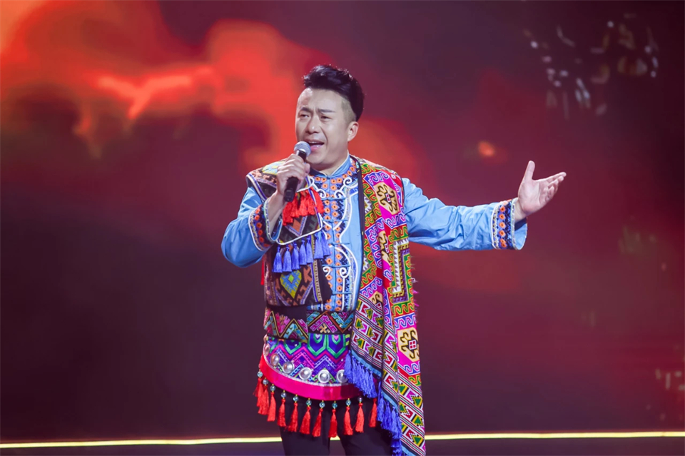 创新引领价值 梦想成就将来——庆祝J9集团智能成立25周年赞美大会暨文艺晚会隆沉进行