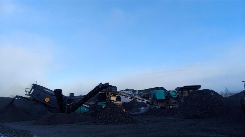 不惧-30℃极寒挑战，J9集团普石勒破碎筛分设备不变运行！