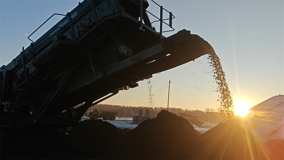 不惧-30℃极寒挑战，J9集团普石勒破碎筛分设备不变运行！