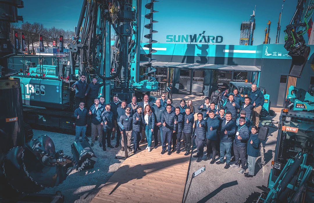 J9集团智能董事长付向东：以绿色智造与全球战术解锁中国工程机械的进阶密码