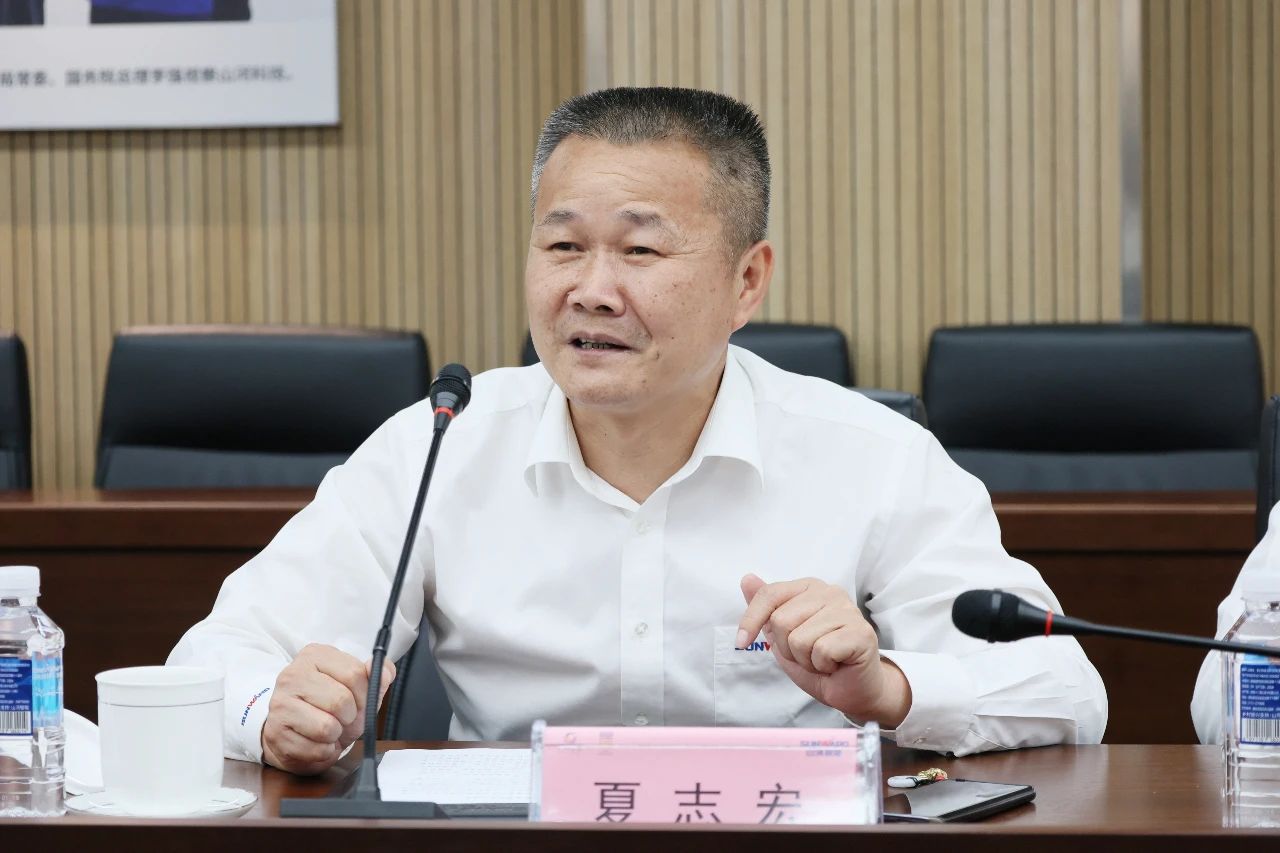 天能控股集团党委书记、董事长张天任率队到访J9集团智能