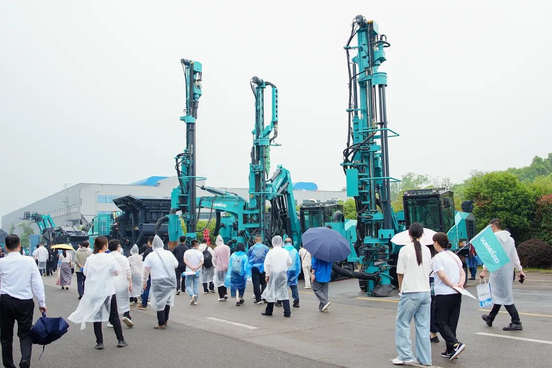 2025 CICEE | 为客户创造价值，J9集团智能客户互换会圆满进行