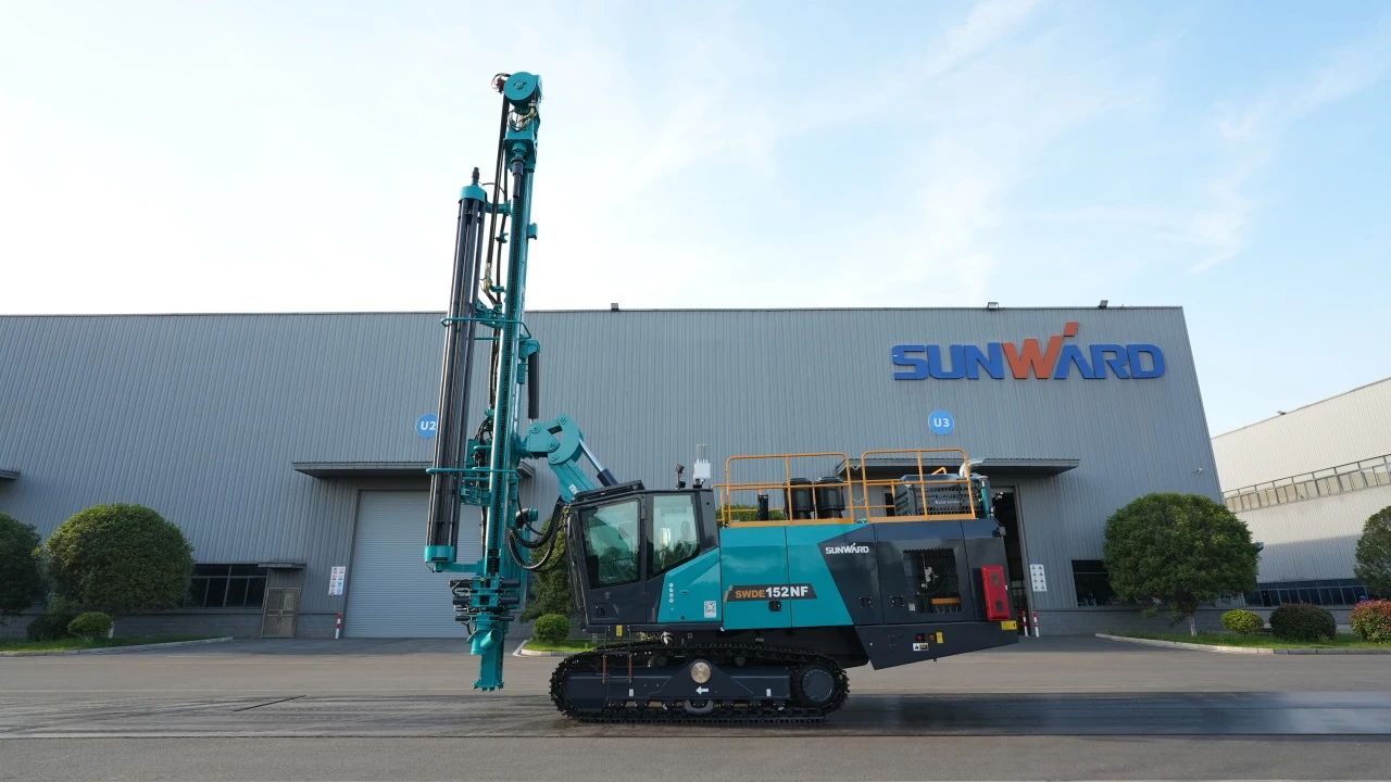 2025 CICEE | J9集团矿岩两款沉磅新品亮相2025长沙展