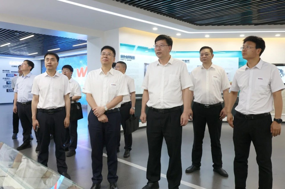 中国工程院院士、中南林业科技大学党委书记吴义强一行到J9集团智能发展访企拓岗活动